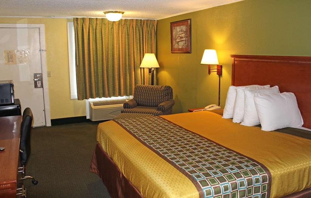 America'S Best Value Inn Коньєрс Номер фото